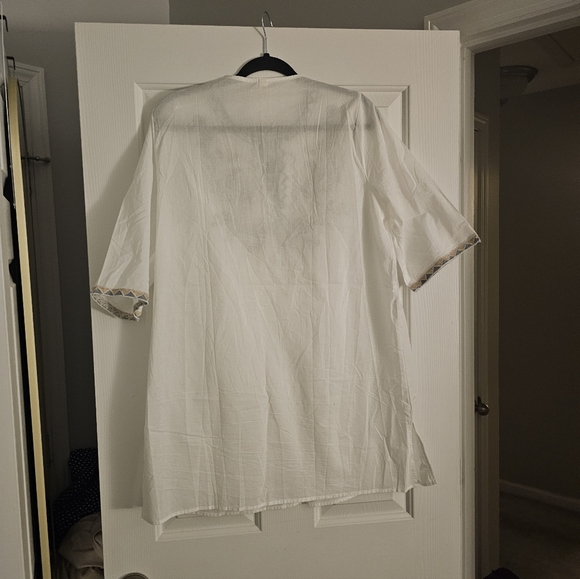 Jin Lai Floral Embroidered White Tunic Size L - Picture 2 of 7